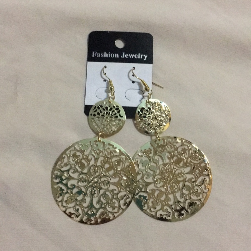 🔥Brand new fashion jewelry earrings - Picture 3 of 3